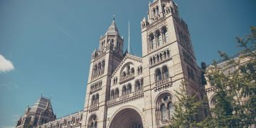 Vision unveiled for London school powered by Thames tide