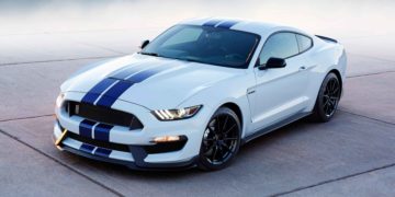 In-Depth: Interior, Infotainment, Cargo Space Mustang Shelby
