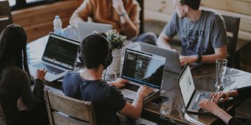 Google, Facebook Extend Work From Home Policies Until 2021