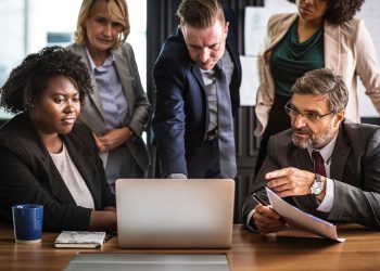 Indonesia’s Largest Fleet Of Taxis Teams Up To Beat Ride-hailing Apps