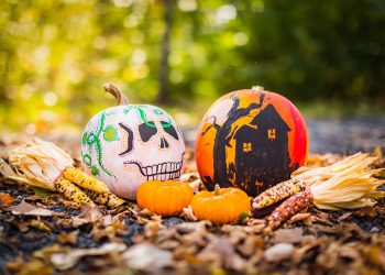DIY Halloween Decorations That Are So Easy It’s Scary