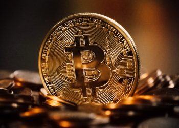 Bitconnect Shuts Down After Accused Of Running A Ponzi Scheme