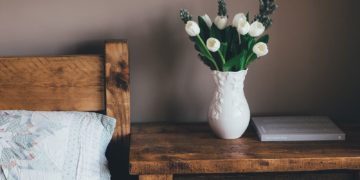 These touch lights snap to each other to create custom lighting for your home