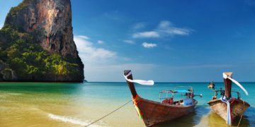 Hostem Makes Travel Comfortable With a Portable Pillow and Duvet Set