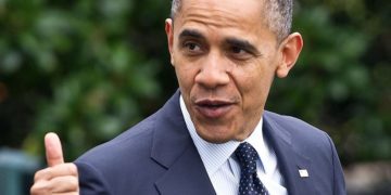 Obama Takes Jerry Seinfeld for a Drive Around the White House