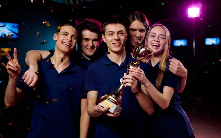 All teams qualified for the M4 World Championship