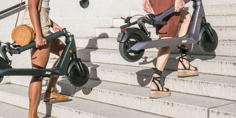 Up-close look at the Sur Ron Storm Bee 22.5 kW electric motorcycle