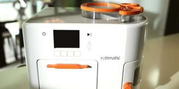 Rotimatic review: There are still some kinks in this Indian flatbread maker