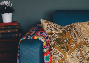 How to Choose the Best Office Plant for Your Work Space