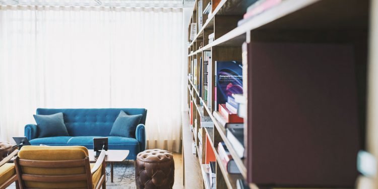 Daily Ideas: How To Add Style To Your Space With Books
