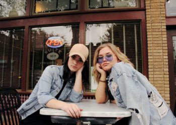 Amy Poehler And ‘Parks And Recreation’ Cast Reunite For Galentine’s Day