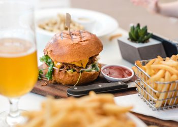 What It’s Really Like To Have Dinner with Best Burger In New York