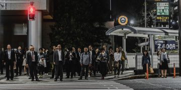 Hail a Ride Hands-Free: Apple Opens Siri to Outside Developers