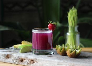 Classic green juice that can help your skin heal more quickly