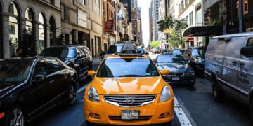 Indonesia’s Largest Fleet Of Taxis Teams Up To Beat Ride-hailing Apps