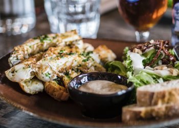 My Kids’s Favorite Slow Cooker Pork Chop