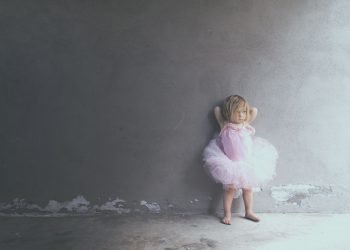 Too Much Stress for the Mother Affects the Baby Through Amniotic Fluid