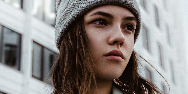 Ignore the rain look for the rainbow