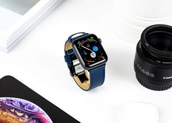 Hail a Ride Hands-Free: Apple Opens Siri to Outside Developers