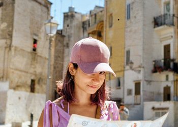 Greece’s Tourism Growth to ‘Level Off in 2019’ According to Revenue