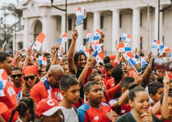 Italy Cuts Deficit Target for 2019 to 2.04% to Avoid EU Sanctions