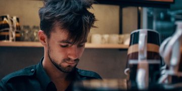 Lowest Retail Sales Growth for 15 Years Dash China’s Hopes About Trade War