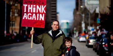 هامبورغ تقف لعنف مجموعة العشرين مع تزايد التوترات على تكتيكات الشرطة