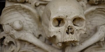 Carved human skulls found at ancient worship center in Turkey