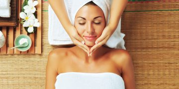 Let Your Skin Glow With Our Homemade Highlighter