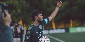 Leo in limbo: Messi still waiting for Barcelona to offer new contract