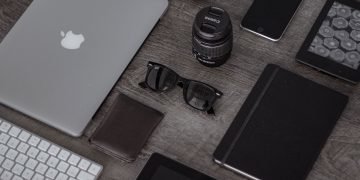 Apple rumored to remove even more buttons from the iPhone