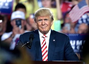 US appeals court won’t reinstate Trump’s immigration travel ban