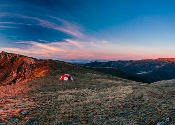 Expert Tips: How To Become A Professional Travel Blogger