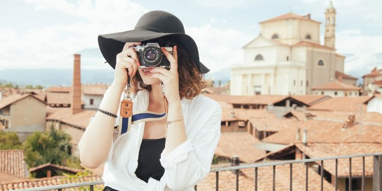 Expert Tips: How To Become A Professional Travel Blogger