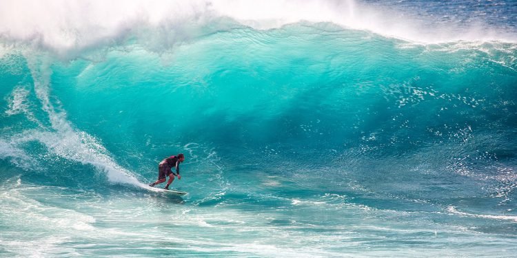 Great Surf Spots in Bali: From Beginner to Pro Surfers