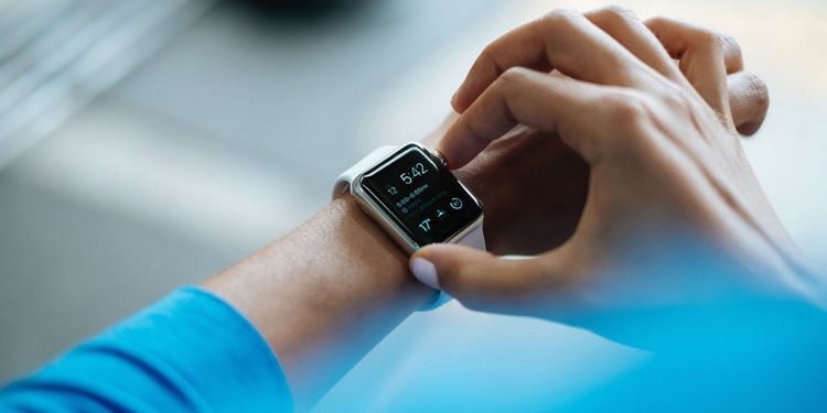 Five Reasons To Buy and To Skip An Apple Watch