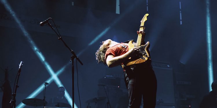 Watch Dialog Dini Hari Perform at The Senayan City