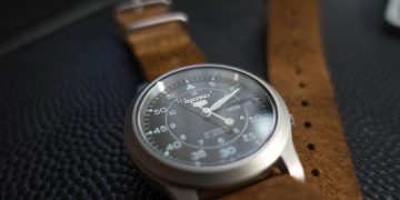 Review: The Grand Seiko Spring Drive Snowflake SBGA211