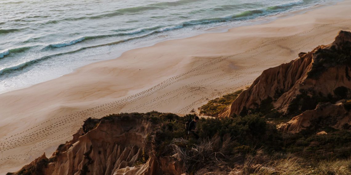 Brazil’s Rio de Janeiro closes beaches as pandemic worsens